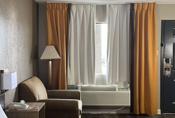 Room, 1 King Bed, Non Smoking (Mobility Accessible)