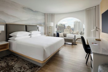 Room, 1 King Bed, City View