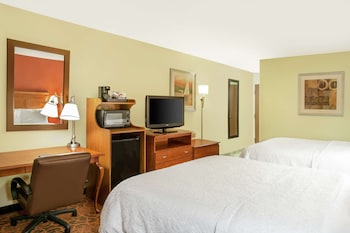 Room, 2 Queen Beds, Accessible, Non Smoking