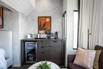 Room, 1 King Bed, Accessible (Mountain Casita)