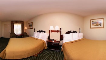 Standard Double Room, 2 Double Beds, Smoking