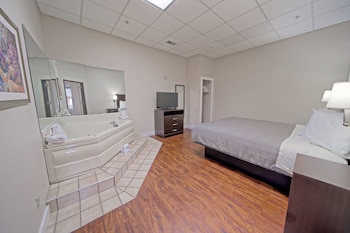 Suite, 1 Bedroom, Jetted Tub
