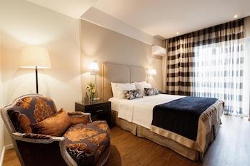 Executive Room, 1 King Bed, Non Smoking, Balcony