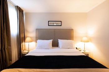 Superior Room, 1 King Bed, Non Smoking