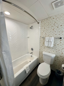 Studio Suite, 1 King Bed, Non Smoking