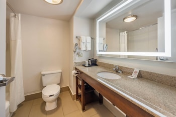 Suite, 2 Queen Beds, Non Smoking