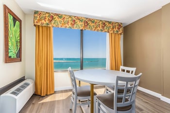 Suite, 1 Bedroom, Balcony (Gulf View)