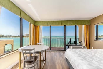Standard Room, 2 Queen Beds, Balcony (Gulf View)