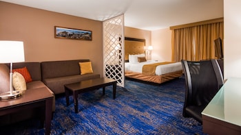 Suite, Multiple Beds, Non Smoking, Refrigerator & Microwave