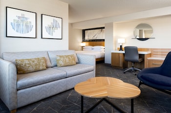 Executive Room, 1 Queen Bed with Sofa bed