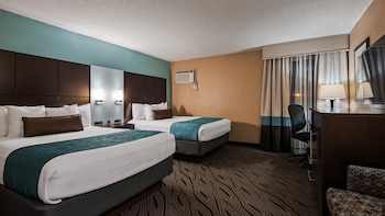 Standard Room, 2 Queen Beds, Accessible, Bathtub