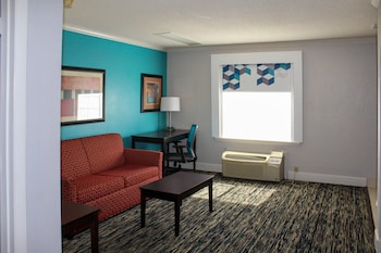 Suite, 1 King Bed, Non Smoking