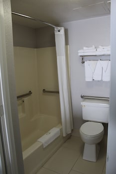 Standard Room, 2 Queen Beds, Non Smoking