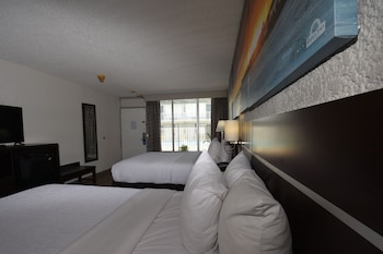 Room, 2 Double Beds, Non Smoking, Pool View