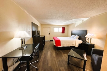 Standard Room, 1 King Bed