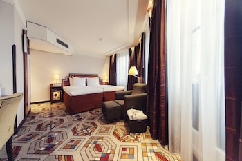 Guest Suite with canal view