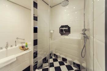 Guest Suite with canal view