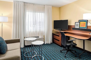 Executive Suite, 1 King Bed with Sofa bed