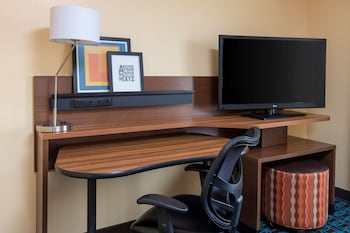 Room, 1 King Bed, Hearing Accessible