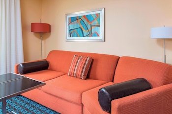 Suite, 1 King Bed with Sofa bed, Accessible Bathtub