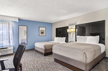 Standard Room, 2 Queen Beds, Non Smoking