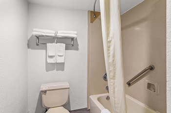 Standard Room, 2 Queen Beds, Non Smoking
