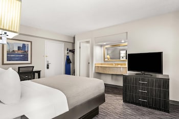 Standard Room, 1 Queen Bed, Non Smoking