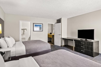 Executive Studio Suite, 2 Queen Beds, Non Smoking