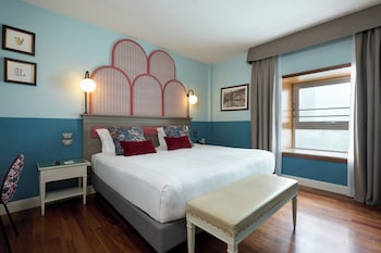 Suite, 1 Bedroom (Living Area)