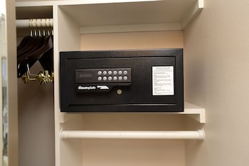 Condo, 1 Bedroom (Ali'i Ocean View)