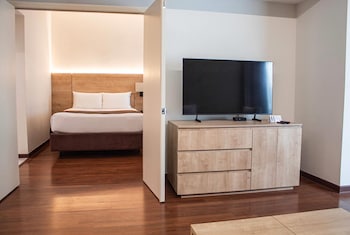Deluxe Suite, Multiple Beds