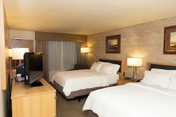 Standard Room, 2 Queen Beds, Pool View