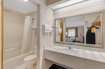 Standard Double Room, 2 Queen Beds, Non Smoking