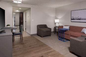 Suite, Two Queen Beds, Non-Smoking