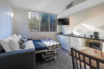 West Executive Room (No HouseKeeping)