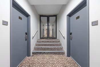 West Executive Room (No HouseKeeping)