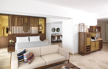 Exclusive ME+ Suite with hot tub & Terrace