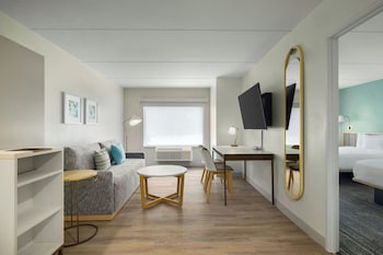 Suite, 1 Bedroom, Accessible (Mobility Accessible w/ Tub)
