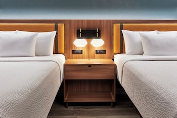 Room, 2 Queen Beds, Non Smoking