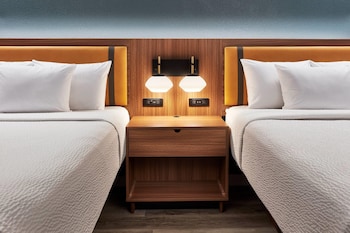 Room, 2 Queen Beds, Non Smoking
