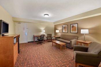 Suite, 2 Queen Beds, Non Smoking (with Sofabed)