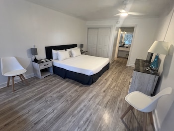 Premium Room, 1 King Bed