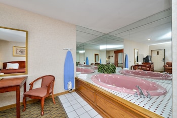 Studio Suite, 1 King Bed, Non Smoking, Jetted Tub