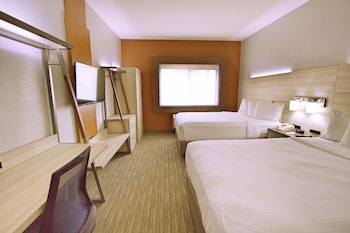 Standard Room, 2 Queen Beds