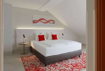 Junior Suite, 1 Queen Bed