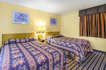 Room, 2 Double Beds, Smoking, Microwave