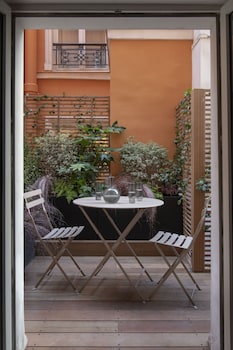Luxury Suite, Terrace