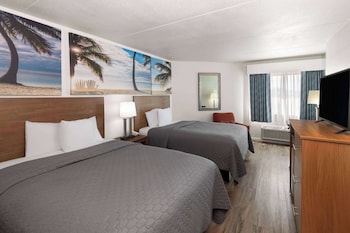 Room, 2 Queen Beds, Non Smoking