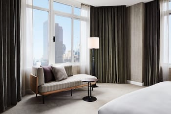 Suite, 2 Bedrooms (View)