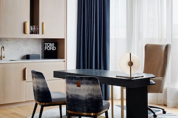 Suite, 2 Bedrooms (View)